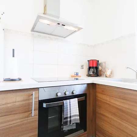 Complet Equipe Ideal Groupe Pro/famille * 10 Pers * 5 Chb * Mon Groom * Troyes